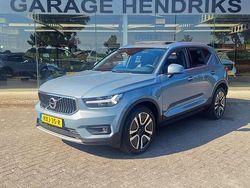 Grijs Gebruikt 2021 Volvo XC40 Inscription SUV | € 29.450 (Eerlijke prijs)