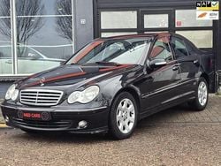 Zwart Gebruikt 2006 Mercedes C200 Elegance Sedan | € 3.250 (Goede deal)
