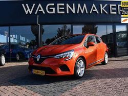 Oranje Gebruikt 2022 Renault Clio V Zen Hatchback | € 16.450 (Eerlijke prijs)