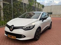 Wit Gebruikt 2014 Renault Clio IV Night&Day Hatchback | € 7.250 (Eerlijke prijs)