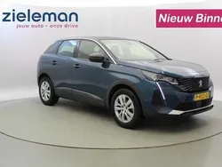 Blauw, metallic lak Gebruikt 2022 Peugeot 3008 Business-Line SUV | € 20.845 (Eerlijke prijs)