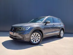 Grijs Gebruikt 2022 VW Tiguan SUV | € 30.450 (Super prijs)