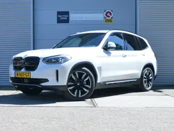 Wit, metallic lak Gebruikt 2021 BMW iX3 Executive SUV | € 35.899 (Goede deal)