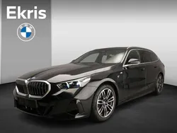 Zwart Nieuw 2025 BMW 530e M Sport Stationwagen | € 83.339 (Super prijs)
