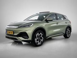 Groen, metallic lak Gebruikt 2024 BYD Atto 3 Design SUV | € 30.950 (Iets duurder)