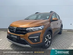 Oranje Gebruikt 2022 Dacia Sandero Expression Hatchback | € 13.540 (Goede deal)