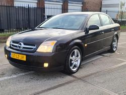 Zwart (metallic) Gebruikt 2003 Opel Vectra Elegance Sedan | € 1.499