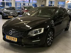 Zwart Gebruikt 2019 Volvo S60 Summum Sedan | € 21.950