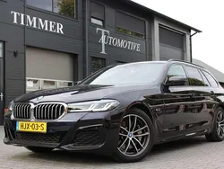 Zwart, metallic lak Gebruikt 2023 BMW 530 Executive Stationwagen | € 44.950 (Super prijs)