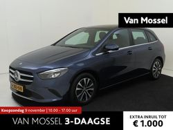 Blauw Gebruikt 2019 Mercedes B180 Business MPV | € 26.435 (Eerlijke prijs)