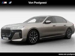 Oxidgrau metallic (grijs metallic) Nieuw 2025 BMW i7 M Sport Sedan | € 145.937 (Eerlijke prijs)