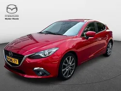 Soul red metallic (rood metallic) Gebruikt 2013 Mazda 3 Hatchback | € 9.950 (Goede deal)