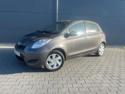 Grijs Gebruikt 2011 Toyota Yaris Cool Hatchback | € 4.480 (Eerlijke prijs)