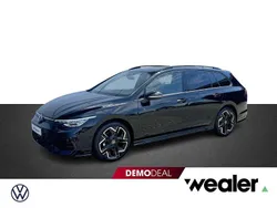 Zwart, metallic lak Gebruikt 2025 VW Golf VIII R-line Edition Stationwagen | € 41.840 (Duur)