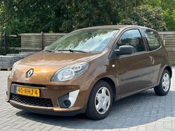 Bruin Gebruikt 2011 Renault Twingo Authentique Hatchback | € 2.995 (Eerlijke prijs)