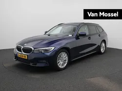 Blauw Gebruikt 2021 BMW 318 Basis Stationwagen | € 30.945 (Eerlijke prijs)