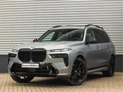 Grijs, metallic lak Gebruikt 2024 BMW X7 Comfort Edition SUV | € 149.875