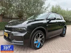 Zwart, metallic lak Gebruikt 2022 Lynk & Co 01 SUV | € 24.495 (Goede deal)