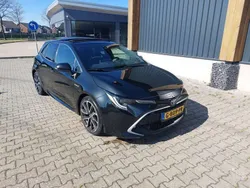 Zwart Gebruikt 2019 Toyota Corolla Premium Hatchback | € 23.950 (Eerlijke prijs)