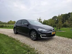 Zwart Gebruikt 2020 VW e-Golf Hatchback | € 13.445 (Eerlijke prijs)
