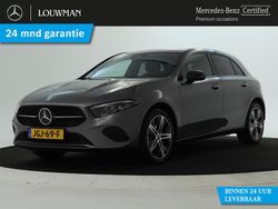 Berggrijs metaalkleur metallic Gebruikt 2024 Mercedes A250 Advanced Hatchback | € 36.945 (Eerlijke prijs)