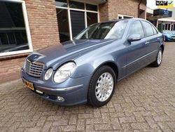 Blauw Gebruikt 2003 Mercedes E200 Avantgarde Sedan | € 3.900 (Duur)