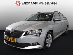 Grijs Gebruikt 2016 Skoda Superb Stationwagen | € 15.945 (Eerlijke prijs)