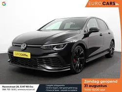 Zwart, metallic lak Gebruikt 2023 VW Golf VIII GTI Hatchback | € 42.240 (Eerlijke prijs)