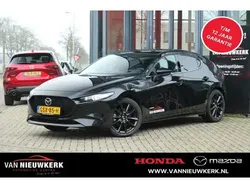 Zwart Gebruikt 2024 Mazda 3 Exclusive-Line Hatchback | € 33.900 (Duur)