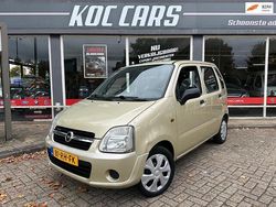 Geel Gebruikt 2005 Opel Agila Hatchback | € 1.250 (Eerlijke prijs)