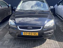 Zwart Gebruikt 2005 Ford Focus Futura Hatchback | € 1.000 (Eerlijke prijs)