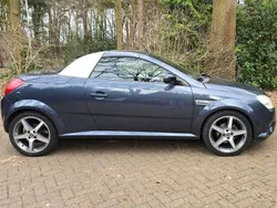 Zilver Gebruikt 2006 Opel Tigra Cabriolet | € 5.980