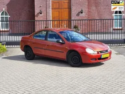 Rood Gebruikt 2000 Chrysler Neon Sedan | € 2.999