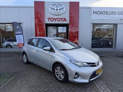 Grijs Gebruikt 2014 Toyota Auris Hybrid Hatchback | € 13.749 (Eerlijke prijs)