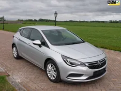 Grijs Gebruikt 2019 Opel Astra Business Hatchback | € 6.499 (Super prijs)