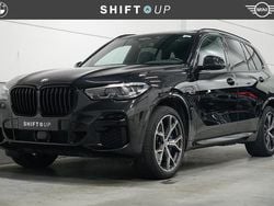 Zwart, metallic lak Gebruikt 2022 BMW X5 M Sport SUV | € 63.940 (Goede deal)