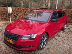 Rood Gebruikt 2018 Skoda Superb SportLine Stationwagen | € 21.499 (Super prijs)