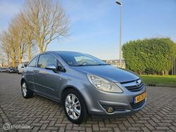 Grijs Gebruikt 2007 Opel Corsa Enjoy Hatchback | € 1.599 (Goede deal)