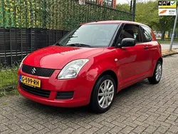 Rood Gebruikt 2009 Suzuki Swift Hatchback | € 2.495 (Goede deal)