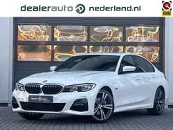 Wit Gebruikt 2022 BMW 320e Executive Sedan | € 35.950 (Eerlijke prijs)