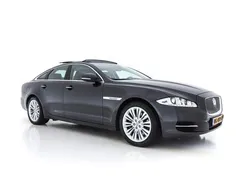 Grijs metallic Gebruikt 2015 Jaguar XJ Portfolio Sedan | € 15.245