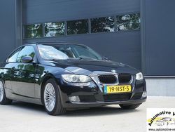 Zwart Gebruikt 2009 BMW 320 Executive Coupé | € 7.699 (Eerlijke prijs)
