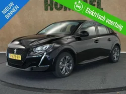 Zwart Gebruikt 2022 Peugeot e-208 Active Hatchback | € 16.950 (Goede deal)