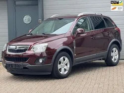 Rood, metallic lak Gebruikt 2015 Opel Antara Design Edition SUV | € 5.900