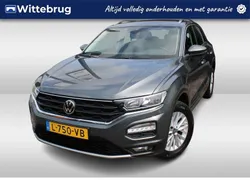 Grijs, metallic lak Gebruikt 2021 VW T-Roc Style SUV | € 22.450 (Eerlijke prijs)