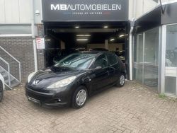 Zwart, metallic lak Gebruikt 2009 Peugeot 206+ Hatchback | € 1.499 (Goede deal)