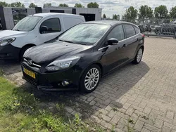 Zwart Gebruikt 2012 Ford Focus Titanium Hatchback | € 5.500 (Eerlijke prijs)