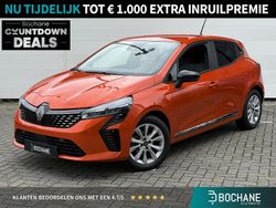 Oranje Gebruikt 2024 Renault Clio V Evolution Hatchback | € 18.695 (Eerlijke prijs)