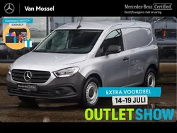 Grijs Gebruikt 2023 Mercedes Citan 110 Van | € 24.945 (Eerlijke prijs)