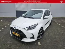 Wit Gebruikt 2022 Toyota Yaris Active Hatchback | € 22.150 (Eerlijke prijs)